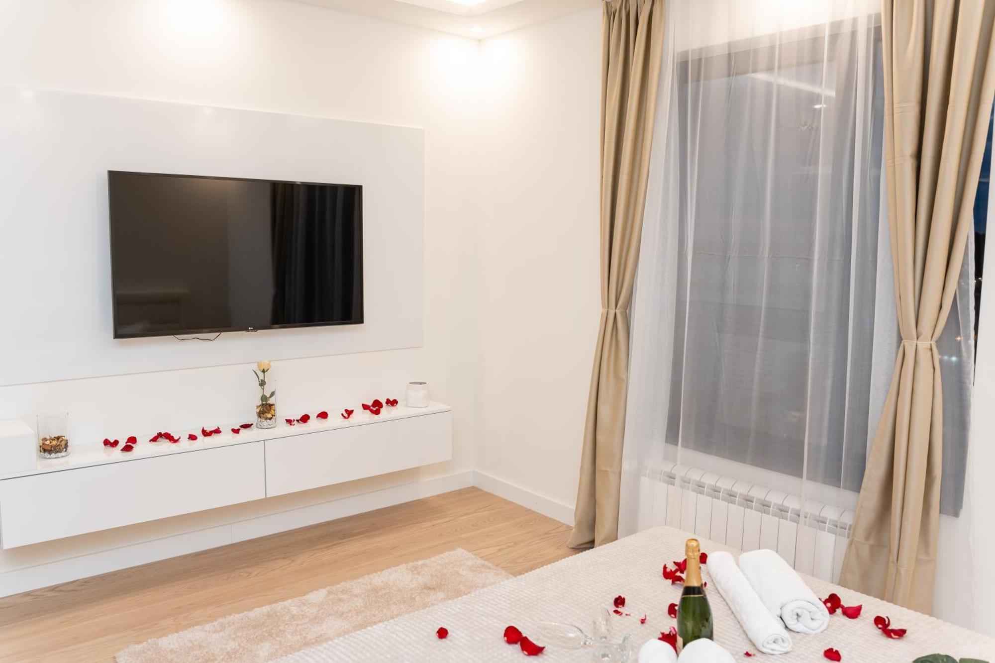 Sinfonia Lux Apartment Belgrad Exterior foto